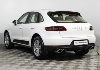 Подержанный автомобиль Porsche Macan 2014 года (7 фото)