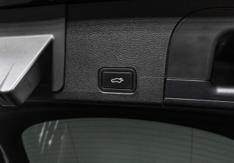 Подержанный автомобиль Geely Tugella 2022 года (27 фото)