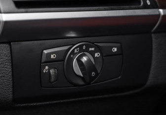 Подержанный автомобиль BMW X6 2013 года (26 фото)