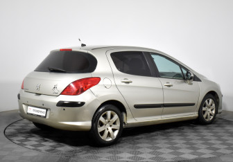 Подержанный автомобиль Peugeot 308 Hatchback 2008 года (5 фото)