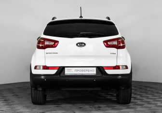 Подержанный автомобиль Kia Sportage 2011 года (6 фото)