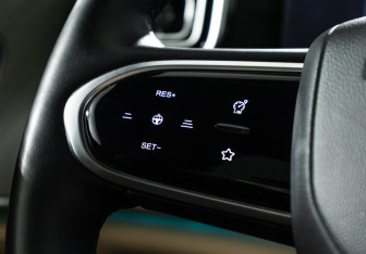 Подержанный автомобиль Jaecoo J8 2024 года (24 фото)