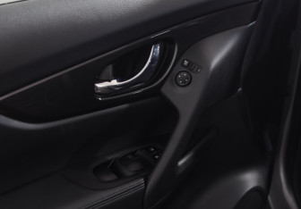 Подержанный автомобиль Nissan X-Trail 2019 года (18 фото)