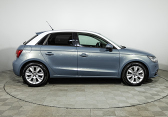 Подержанный автомобиль Audi A1 2012 года (4 фото)