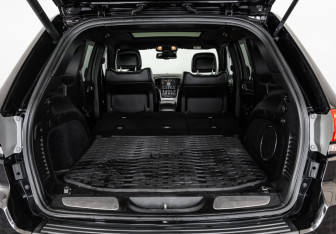 Подержанный автомобиль Jeep Grand Cherokee 2014 года (27 фото)
