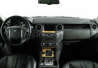 Подержанный автомобиль Land Rover Discovery 2014 года (13 фото)