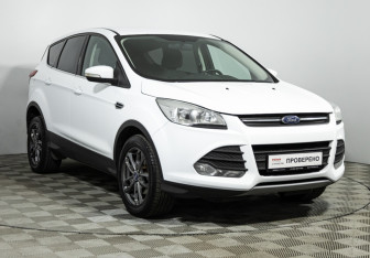 Подержанный автомобиль Ford Kuga 2016 года (3 фото)