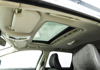 Подержанный автомобиль Volvo XC70 2008 года (15 фото)