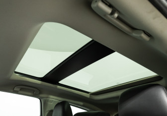 Подержанный автомобиль Infiniti QX60 2014 года (25 фото)