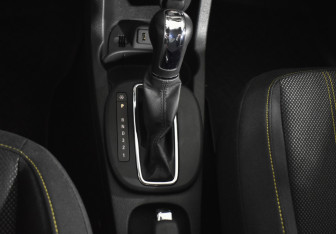 Подержанный автомобиль Opel Corsa 2012 года (16 фото)