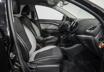 Подержанный автомобиль LADA (ВАЗ) Vesta Wagon 2020 года (18 фото)