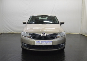 Подержанный автомобиль Skoda Rapid Liftback 2019 года (2 фото)