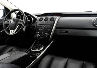 Подержанный автомобиль Mazda CX-7 2011 года (9 фото)