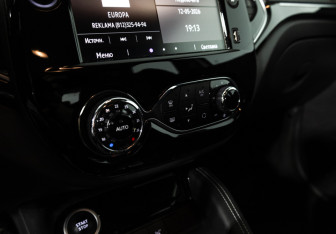 Подержанный автомобиль Renault Kaptur 2021 года (17 фото)