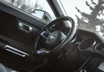 Подержанный автомобиль Ford Mustang Coupe 2020 года (34 фото)