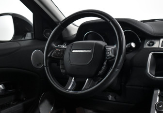 Подержанный автомобиль Land Rover Range Rover Evoque 2018 года (15 фото)