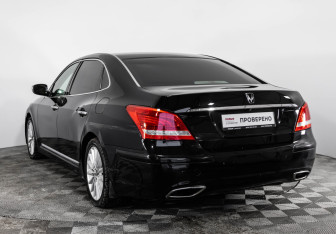 Подержанный автомобиль Hyundai Equus 2012 года (9 фото)