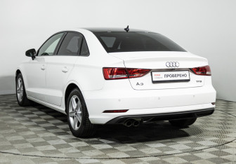 Подержанный автомобиль Audi A3 Sedan 2018 года (7 фото)