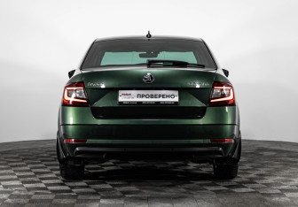 Подержанный автомобиль Skoda Octavia Liftback 2019 года (7 фото)