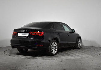 Подержанный автомобиль Audi A3 Sedan 2015 года (5 фото)