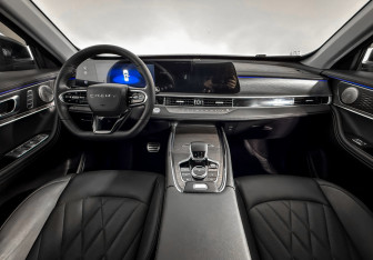 Подержанный автомобиль Chery Tiggo 8 Pro Max 2023 года (17 фото)