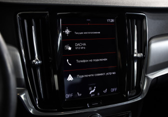 Подержанный автомобиль Volvo S90 2018 года (13 фото)