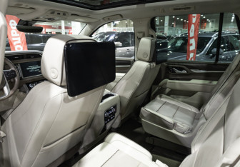Подержанный автомобиль GMC Yukon 2022 года (16 фото)