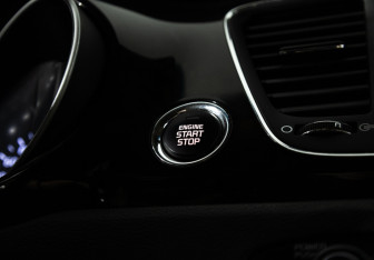 Подержанный автомобиль Kia Carnival 2019 года (16 фото)