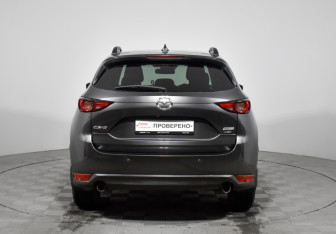 Подержанный автомобиль Mazda CX-5 2019 года (6 фото)