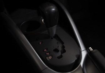 Подержанный автомобиль Mitsubishi Outlander 2011 года (16 фото)