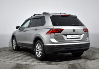 Подержанный автомобиль Volkswagen Tiguan 2019 года (7 фото)