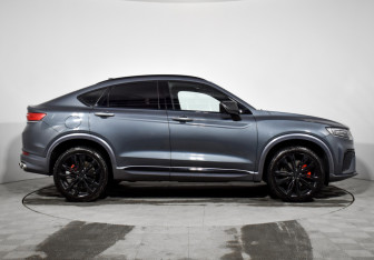 Подержанный автомобиль Geely Tugella 2022 года (4 фото)