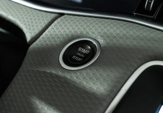 Подержанный автомобиль Land Rover Range Rover Evoque 2019 года (20 фото)