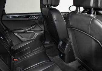 Подержанный автомобиль Porsche Macan 2014 года (14 фото)