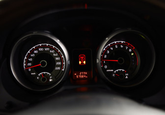 Подержанный автомобиль Mitsubishi Pajero 2019 года (13 фото)