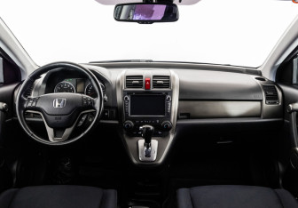 Подержанный автомобиль Honda CR-V 2010 года (10 фото)
