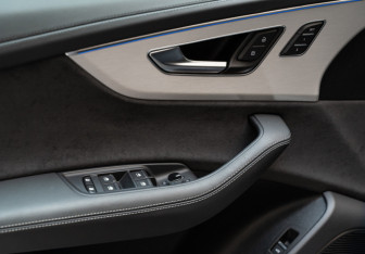 Новый Audi Q8 2025 (10 фото)