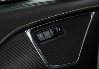 Подержанный автомобиль Volvo XC90 2017 года (17 фото)