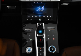 Подержанный автомобиль Chery Tiggo 8 Pro Max 2023 года (16 фото)