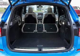 Подержанный автомобиль BMW X1 2021 года (36 фото)