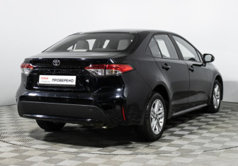 Подержанный автомобиль Toyota Corolla Sedan 2020 года (5 фото)