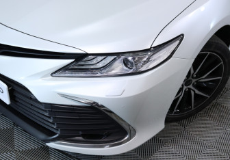 Подержанный автомобиль Toyota Camry Sedan 2021 года (10 фото)