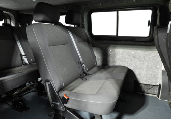 Подержанный автомобиль Peugeot Expert 2019 года (10 фото)