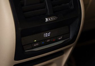 Подержанный автомобиль BMW X3 2019 года (22 фото)
