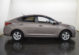 Подержанный автомобиль Hyundai Solaris Sedan 2019 года (4 фото)