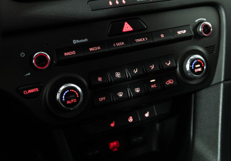 Подержанный автомобиль Kia Sportage 2022 года (16 фото)