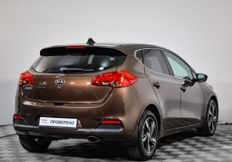 Подержанный автомобиль Kia Ceed Hatchback 2013 года (5 фото)