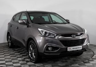 Подержанный автомобиль Hyundai ix35 2015 года (3 фото)