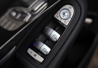 Подержанный автомобиль Mercedes-Benz GLC Coupe 2020 года (26 фото)