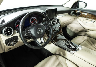 Подержанный автомобиль Mercedes-Benz GLC Coupe 2015 года (11 фото)